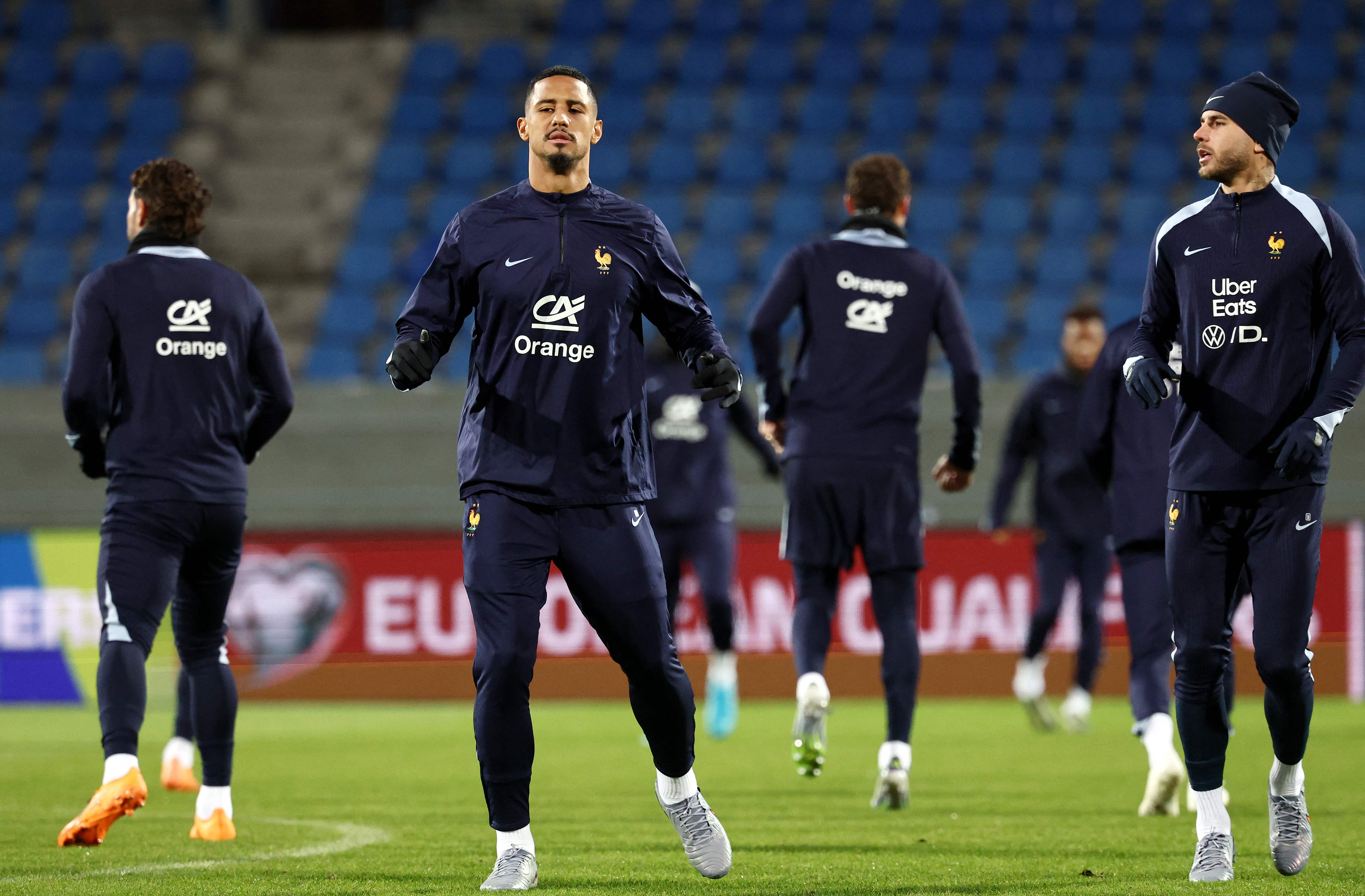 开云在线-北京国安训练开放日，国际比赛日迎来里程碑引欢呼，法国杯在即，训练强度明显提升的简单介绍